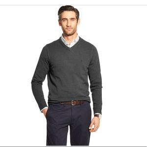 Grey IZOD V-Neck sweater/pullover